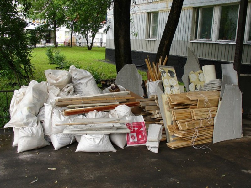 Вывоз строительного мусора грузчиками